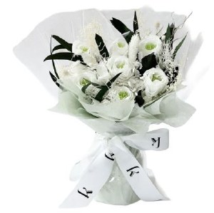 Picture of Preserved Lush Foliage Bouquet White 13"
